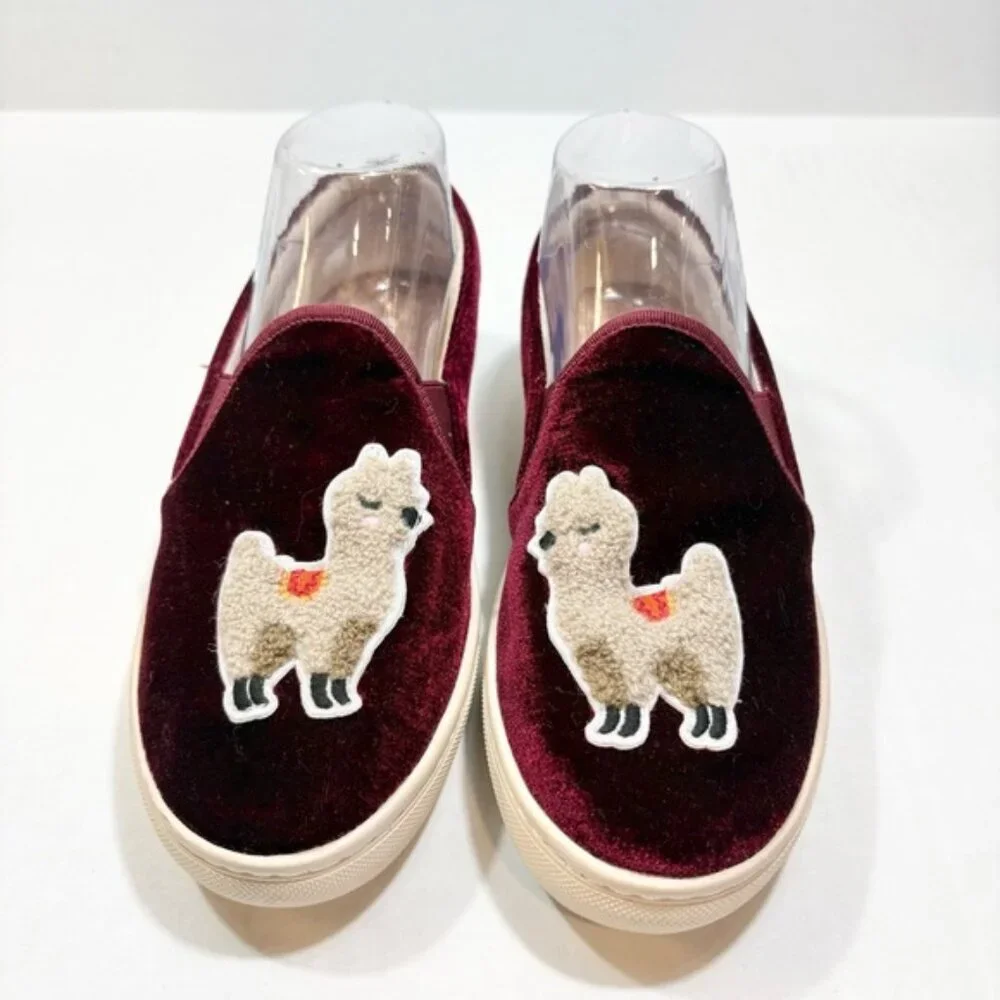 Soludos Velvet Llama Slip On Sneakers Size 7 Burgundy Wine Casual Boho - Picture 1 of 11